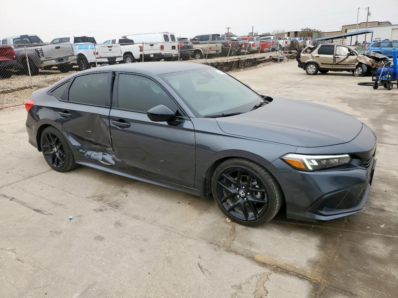 2023 Honda Civic Sport - Image 4