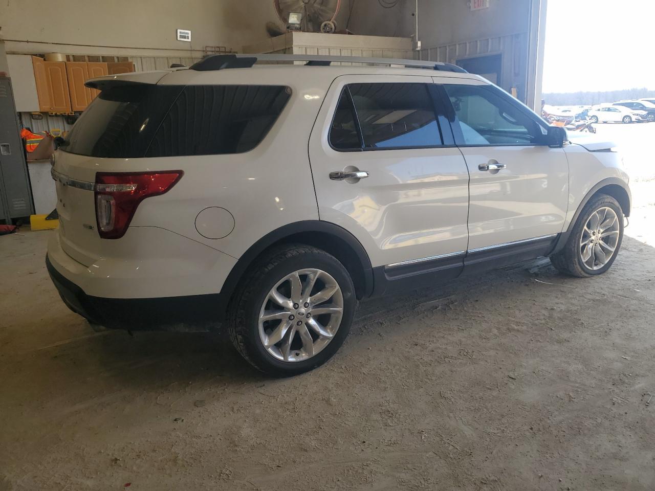 2015 Ford Explorer Xlt - Фото 3