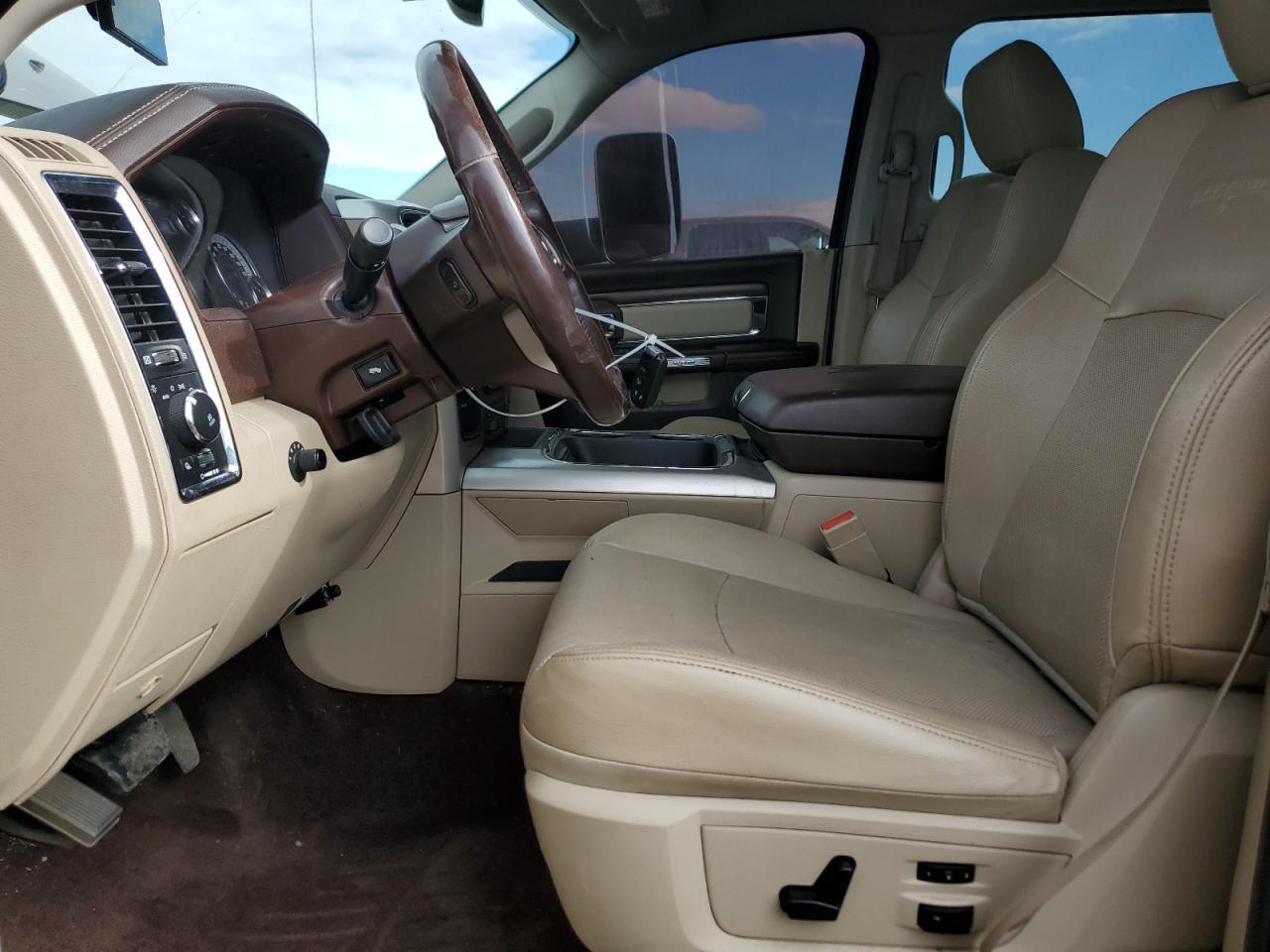 2017 Ram 2500 Laramie - Image 7