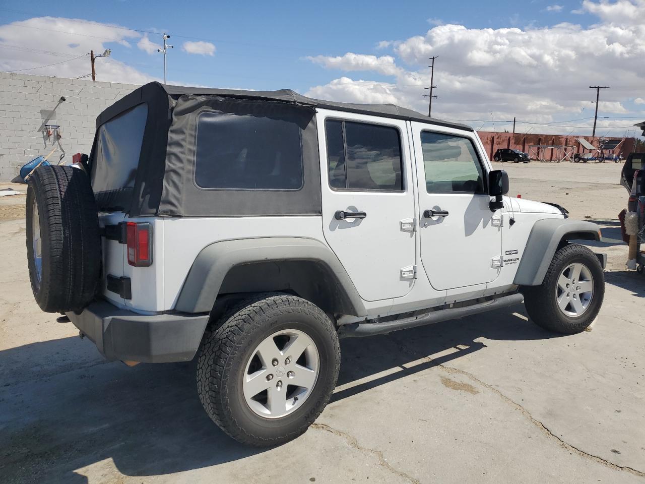 2011 Jeep Wrangler Unlimited Sport - Фото 3