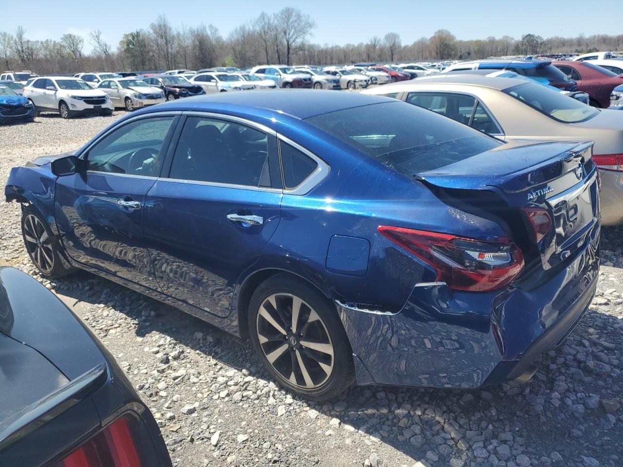 2018 Nissan Altima 2.5 Sr - Фото 2