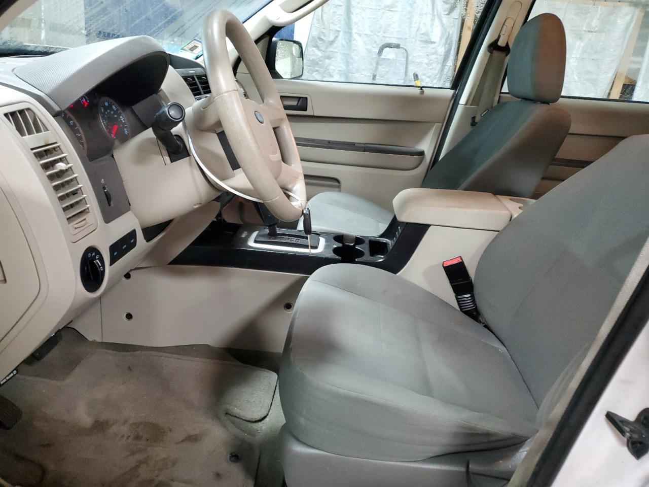 2012 Ford Escape Xls - Image 7