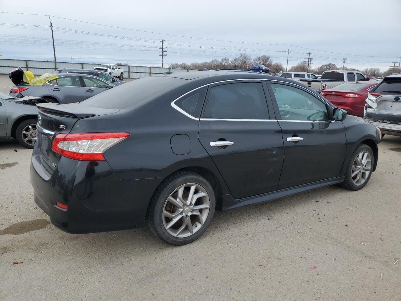 2013 Nissan Sentra S - Фото 3