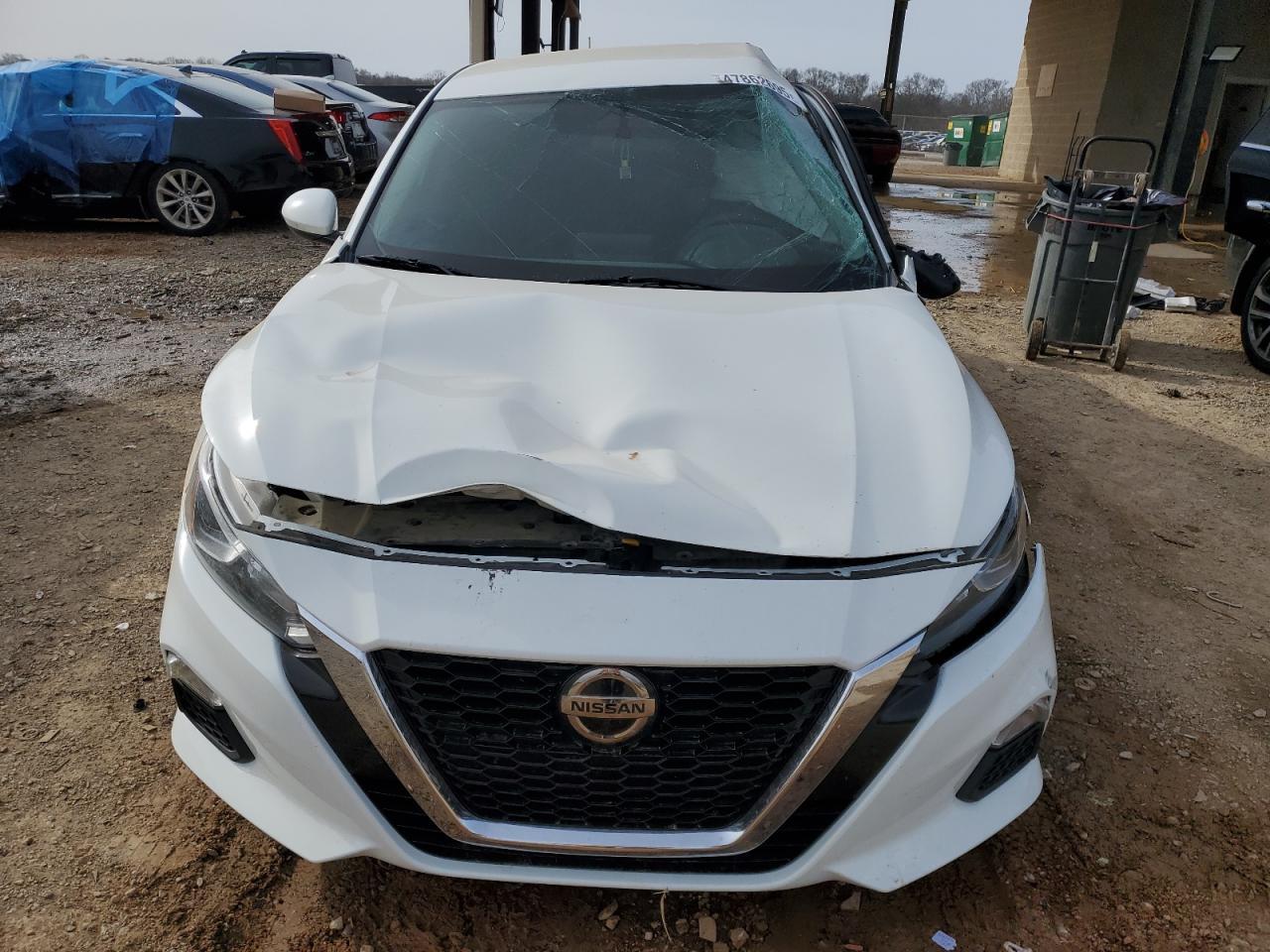 2019 Nissan Altima S - Фото 5