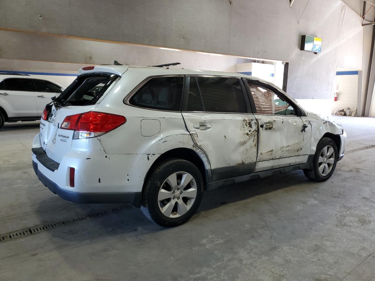 2011 Subaru Outback 2.5I Limited - Фото 3