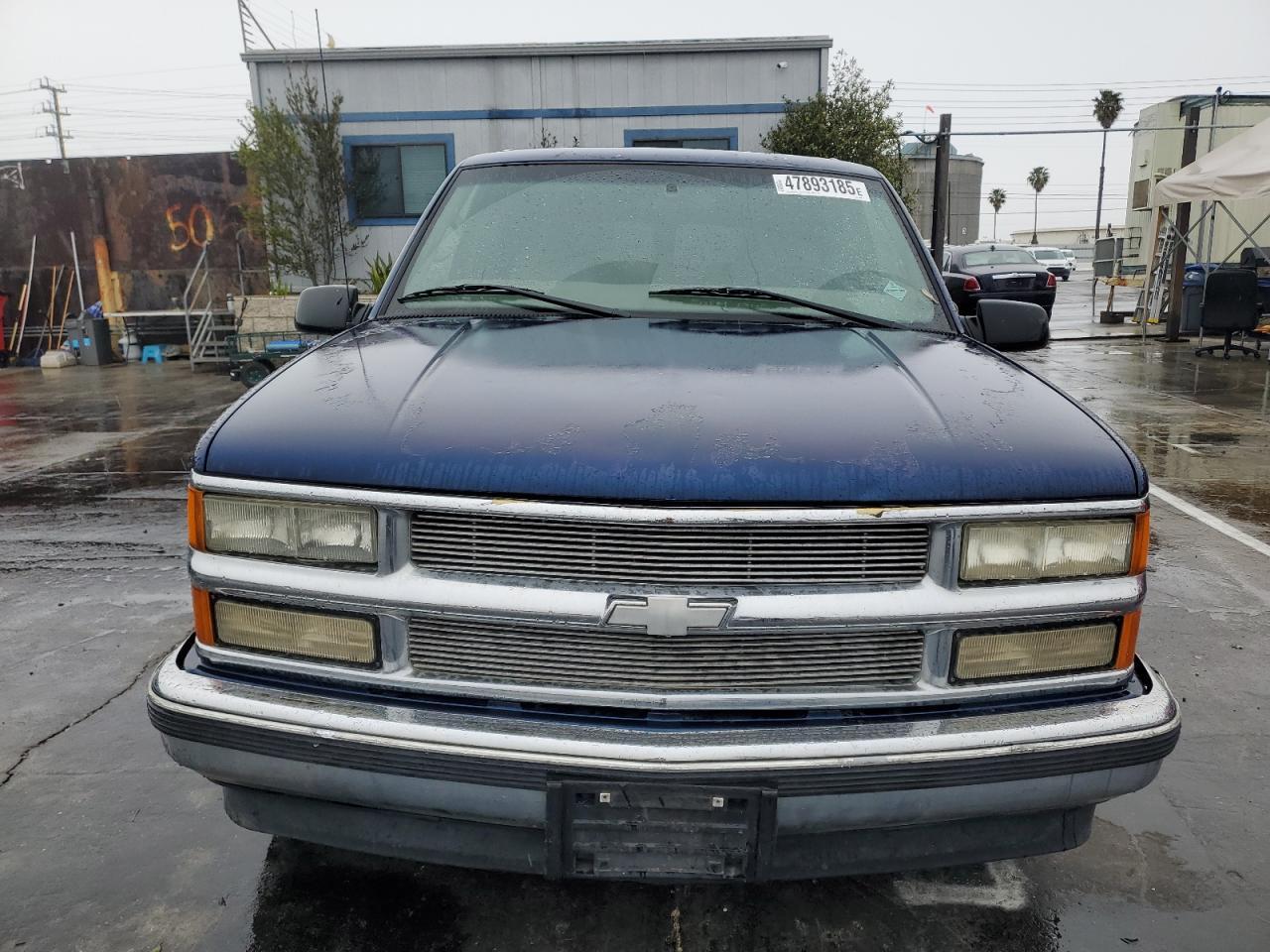1999 Chevrolet Suburban C1500 - Image 5