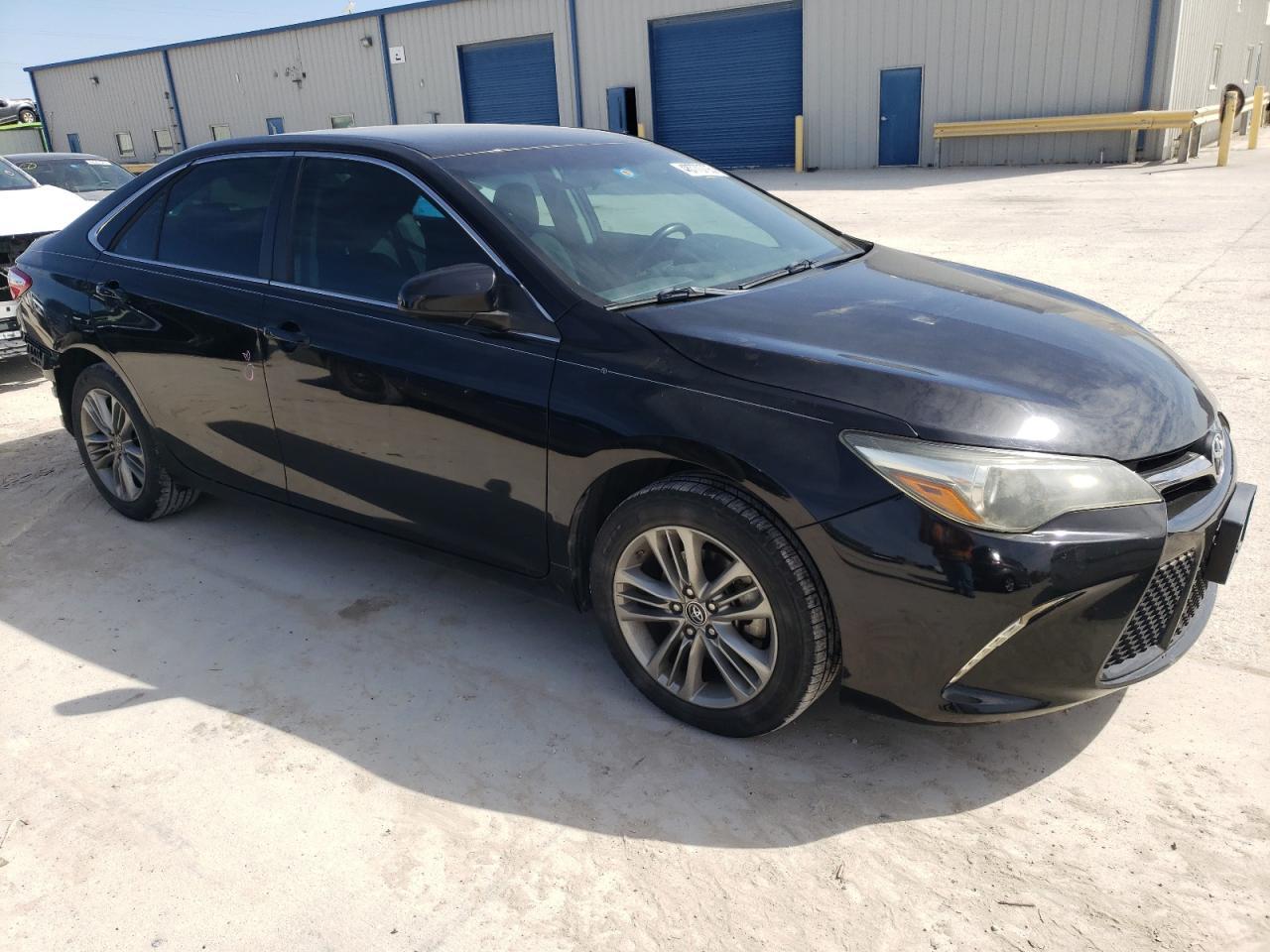 2016 Toyota Camry Le - Image 4