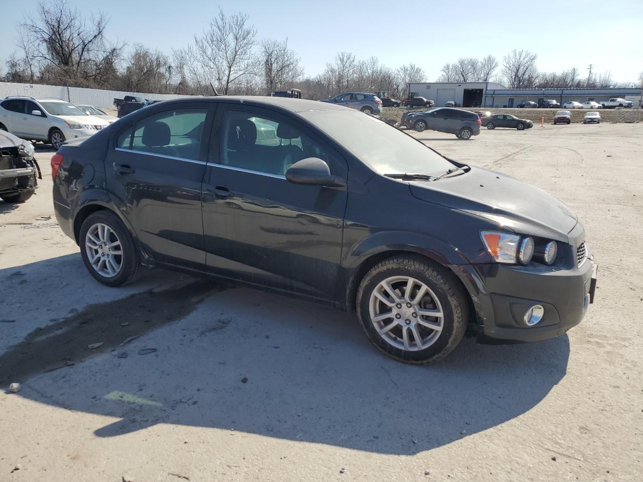 2014 Chevrolet Sonic Lt - Фото 4