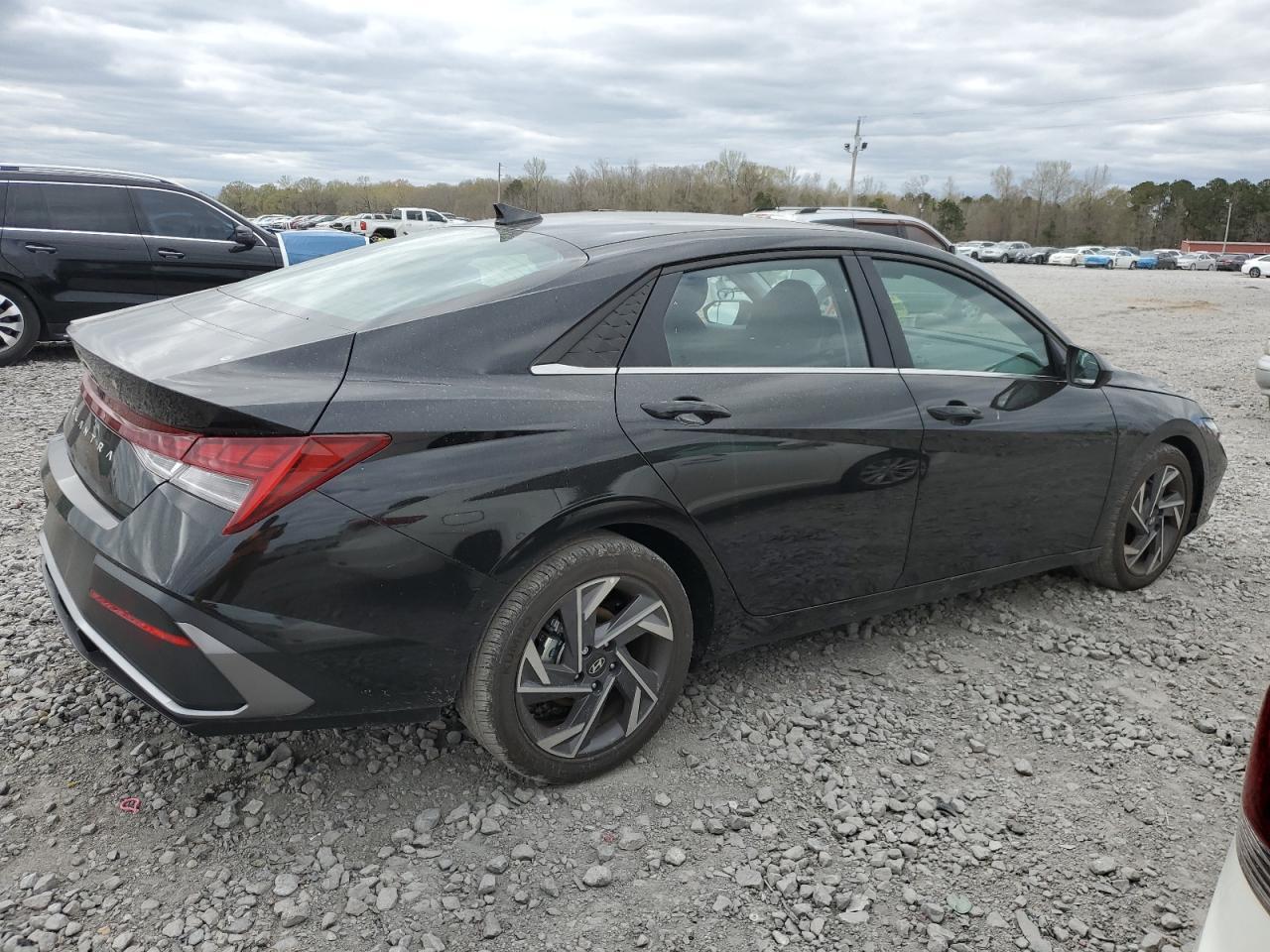 2024 Hyundai Elantra Sel - Фото 3