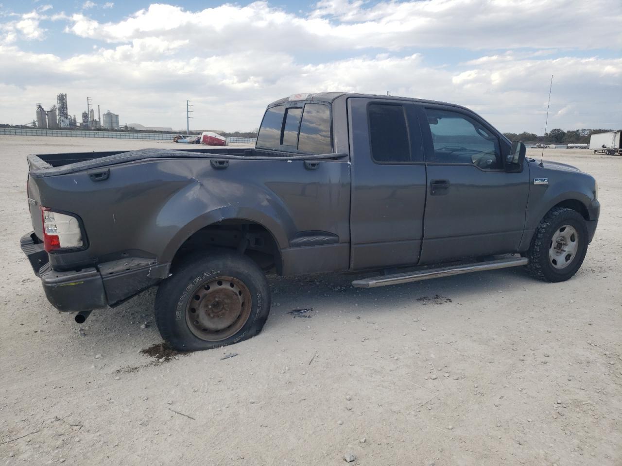 2006 Ford F150 - Image 3
