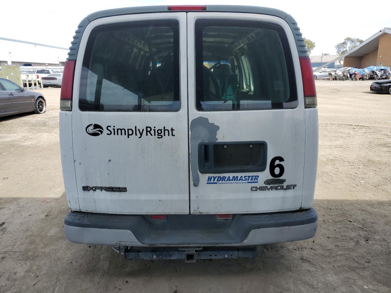 2002 Chevrolet Express G3500 - Фото 6