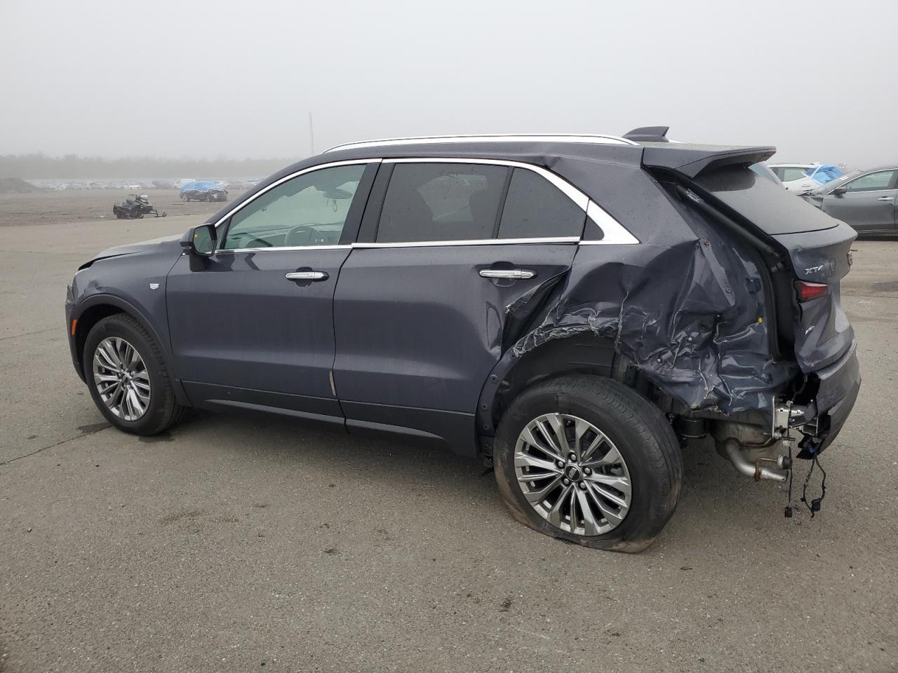 2024 Cadillac Xt4 Premium Luxury - Image 2