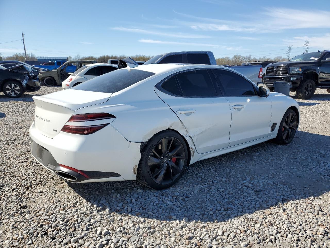 2023 Genesis G70 3.3T - Фото 3