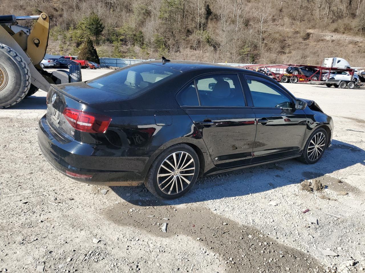 2016 Volkswagen Jetta Sport - Image 3