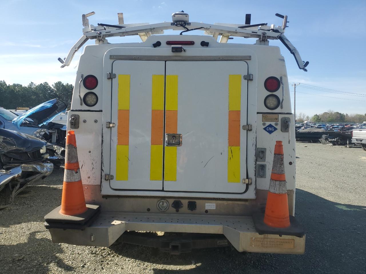 2013 Ford F350 Super Duty - Фото 6