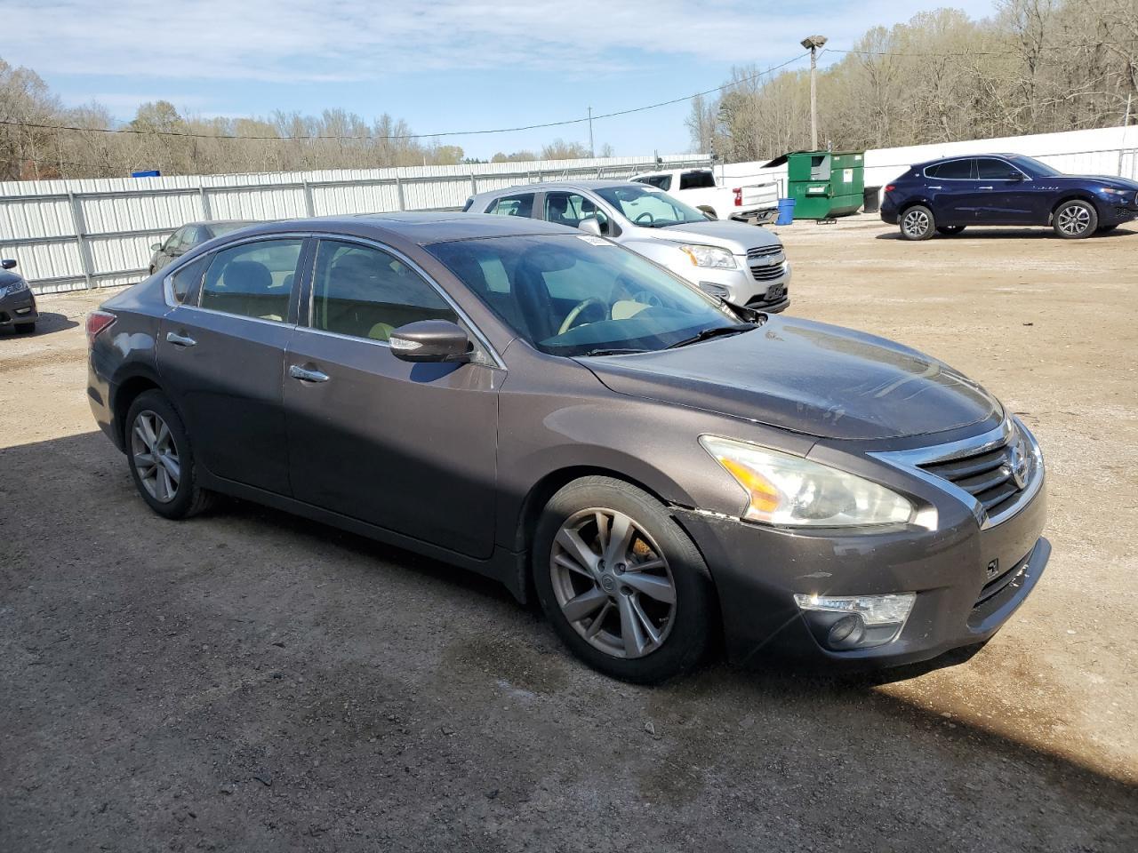 2014 Nissan Altima 2.5 - Image 4