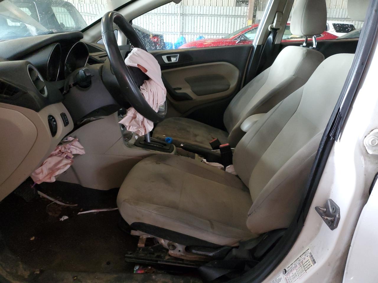 2016 Ford Fiesta Se - Image 7