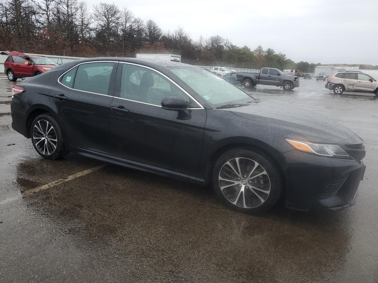 2020 Toyota Camry Se - Image 4