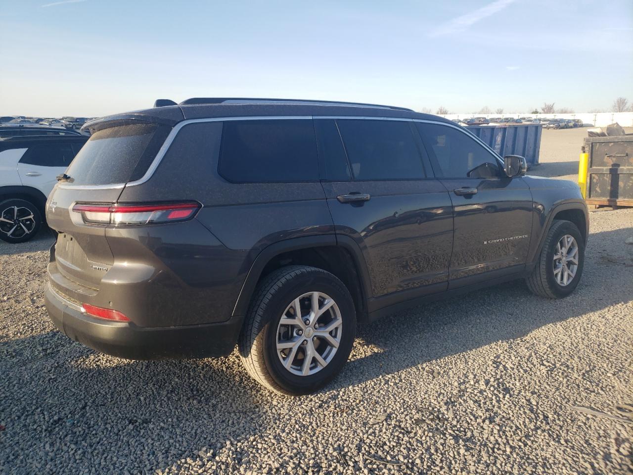 2022 Jeep Grand Cherokee L Limited L Limited - Фото 3