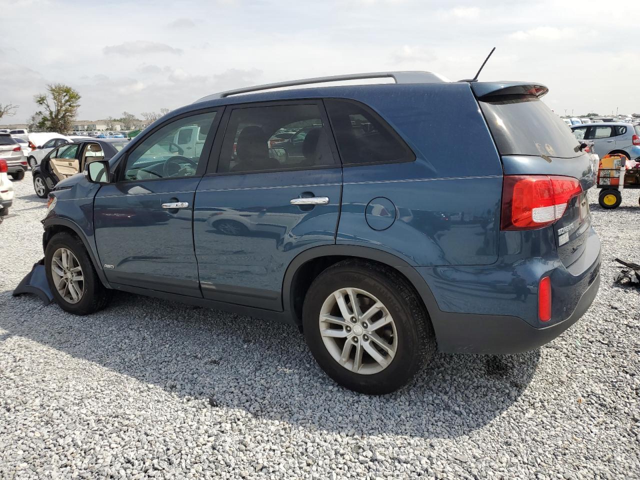 2014 Kia Sorento Lx - Image 2