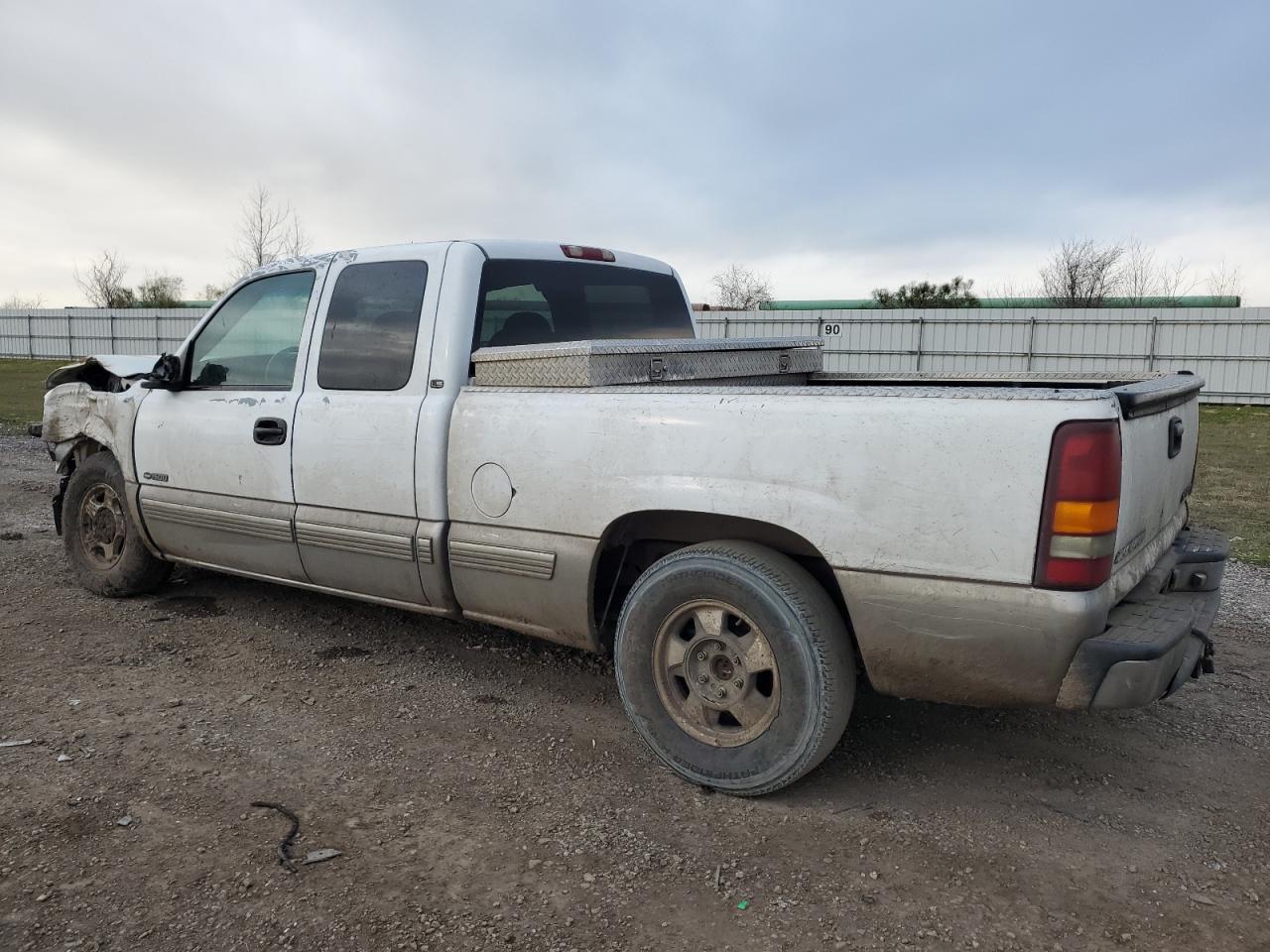 2000 Chevrolet Silverado C1500 - Фото 2