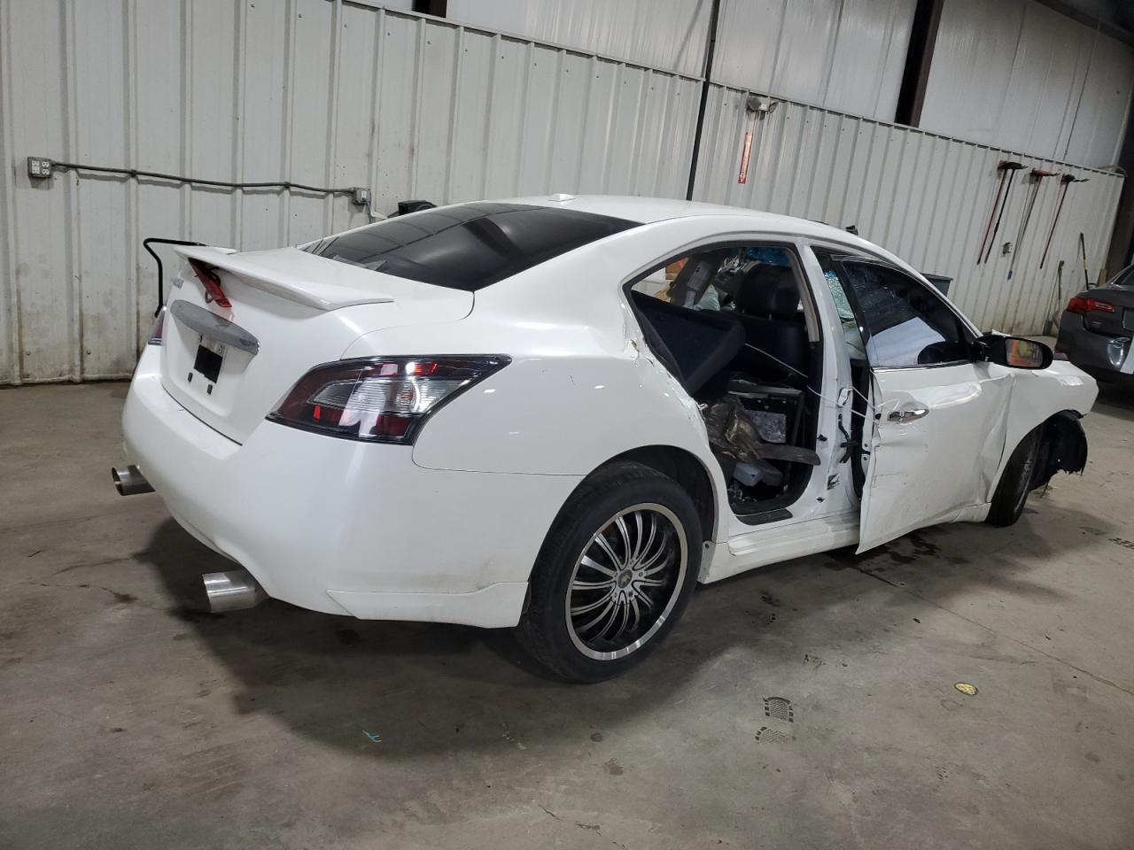 2012 Nissan Maxima S - Image 3