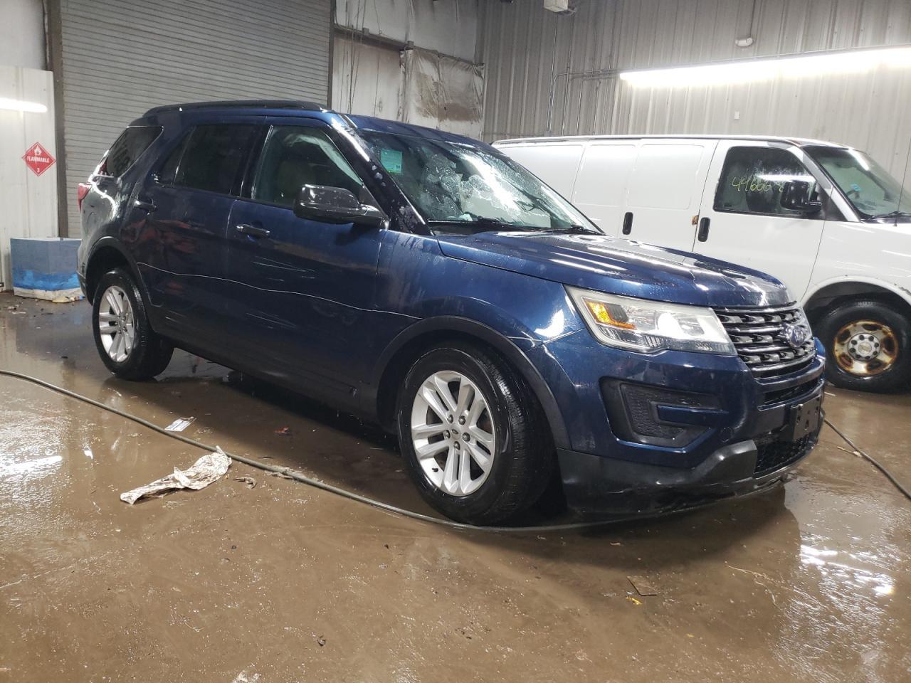 2016 Ford Explorer - Фото 4