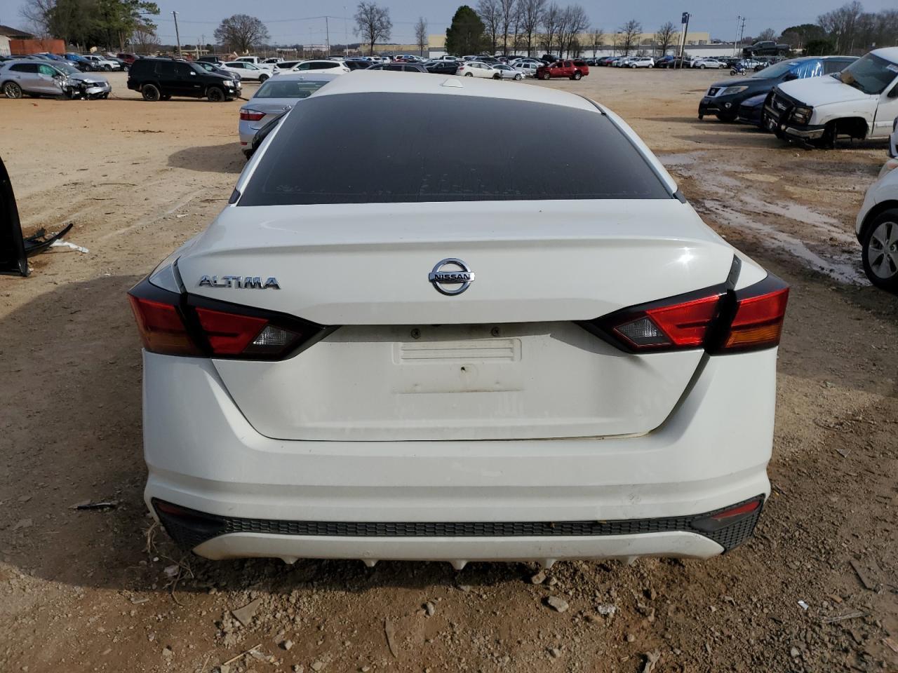 2019 Nissan Altima S - Фото 6