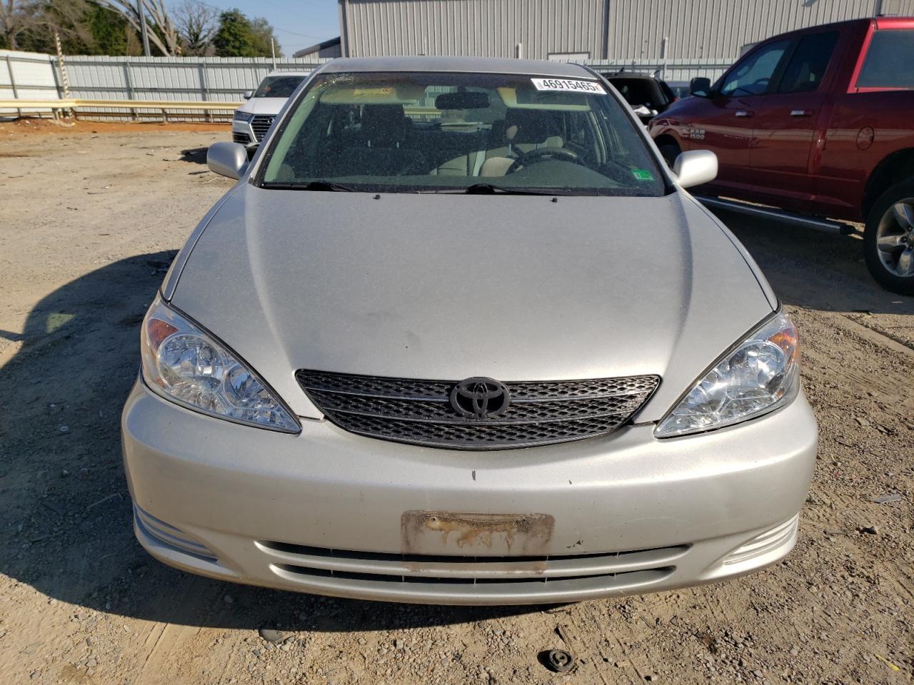 2002 Toyota Camry Le - Фото 5