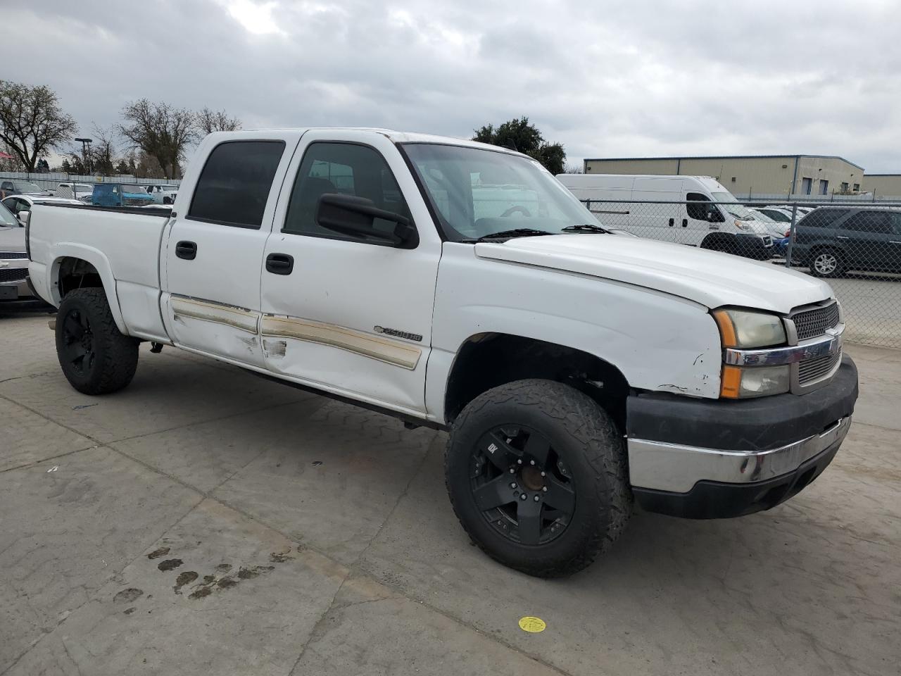 2006 Chevrolet Silverado C2500 Heavy Duty - Image 4