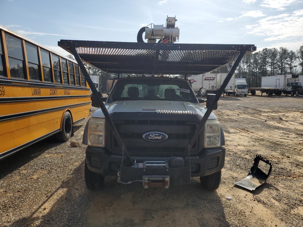 2011 Ford F550 Super Duty - Фото 5