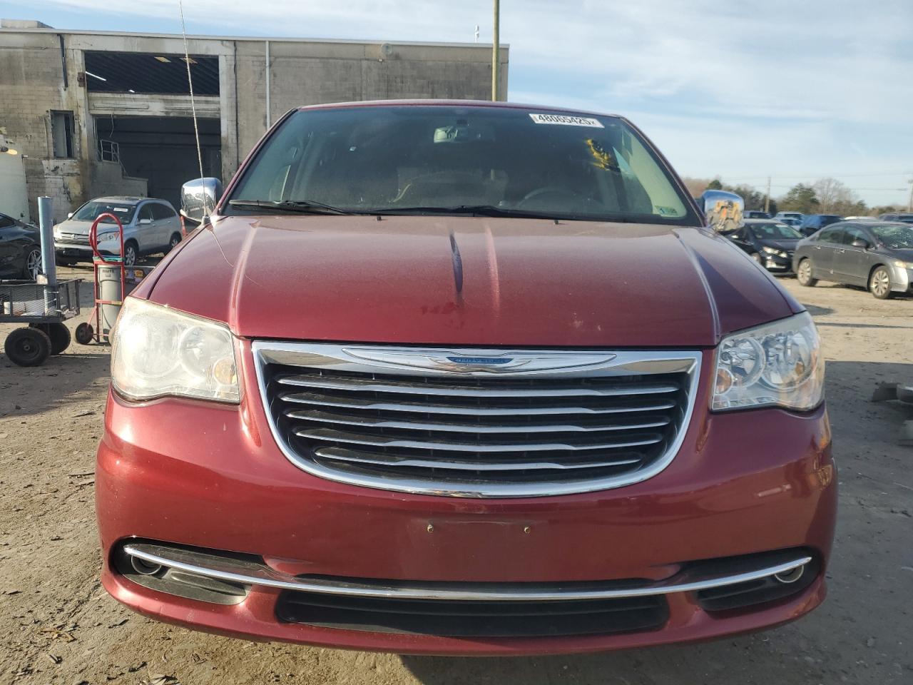 2014 Chrysler Town & Country Touring L - Фото 5