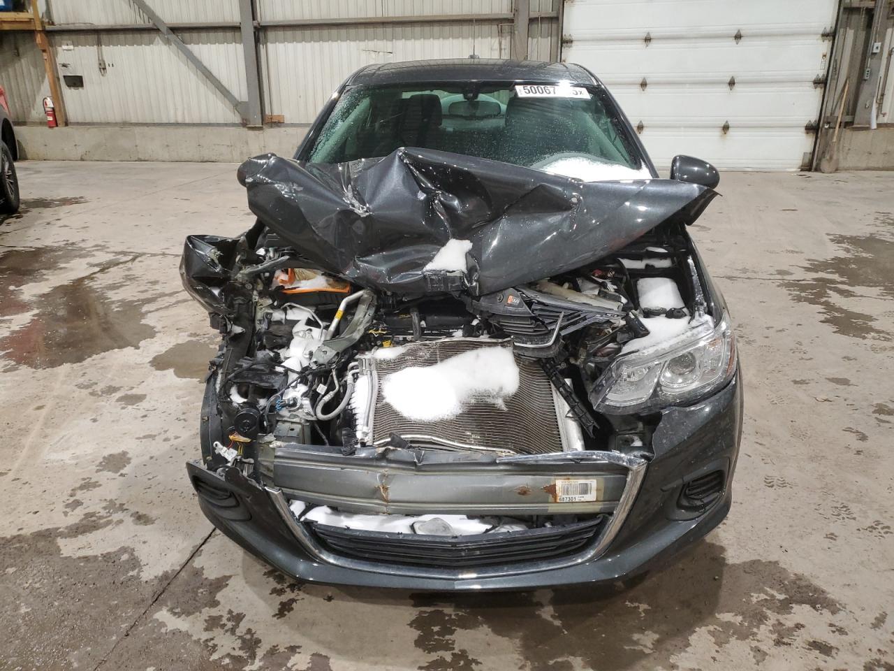 2017 Chevrolet Sonic Lt - Image 5