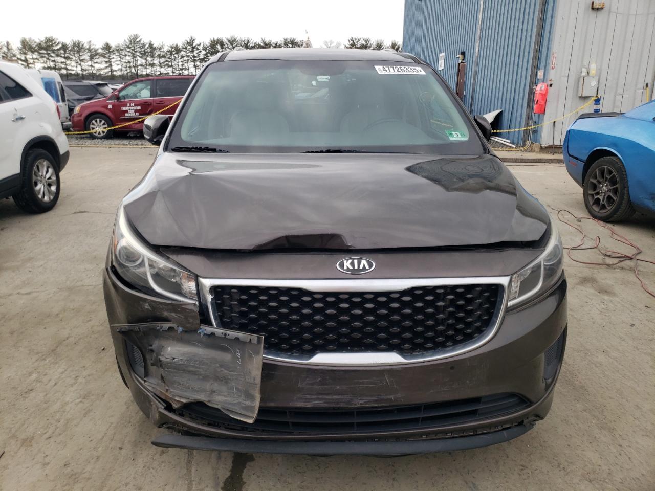 2016 Kia Sedona Lx - Image 5