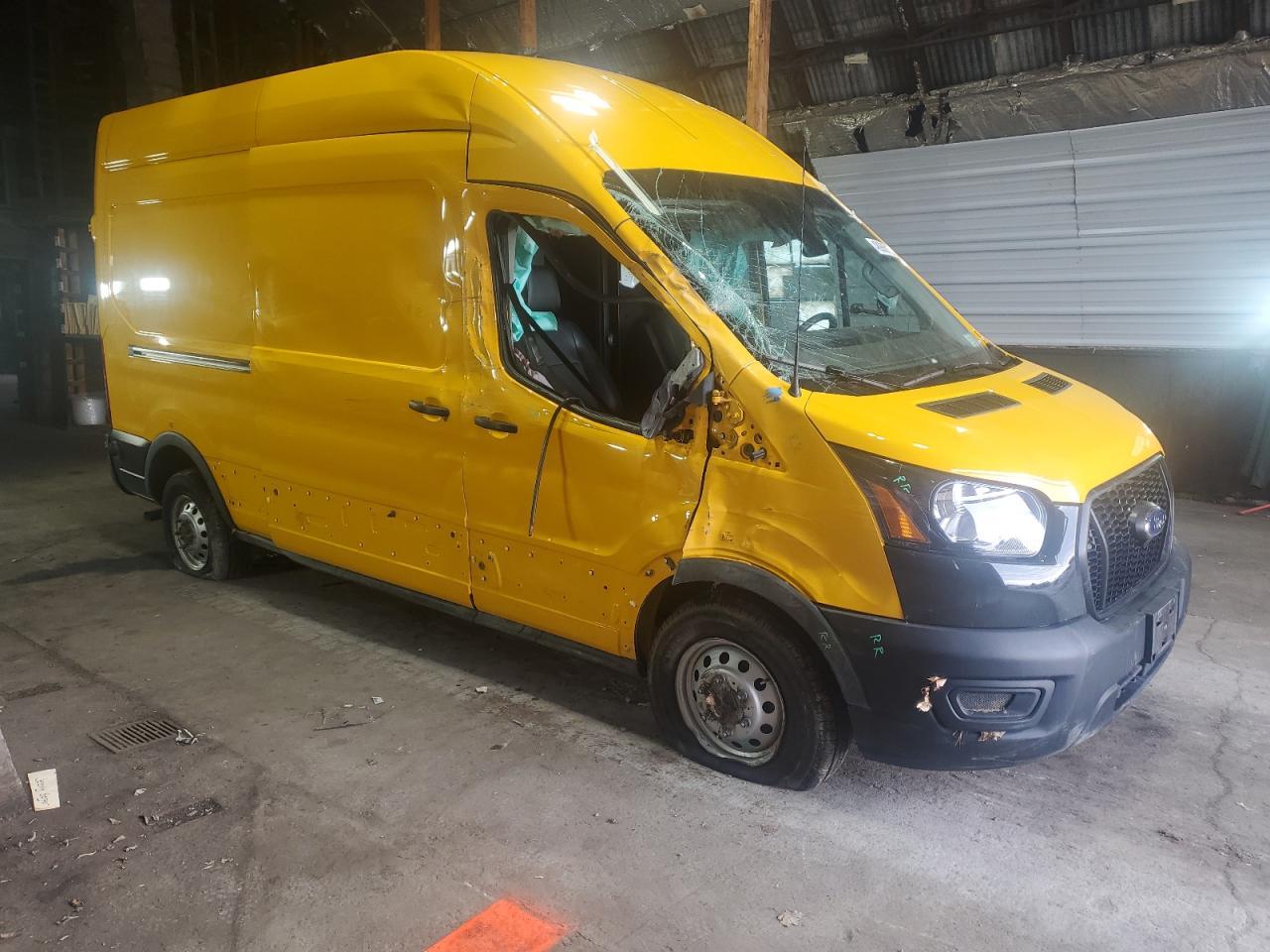 2023 Ford Transit T-250 - Image 4