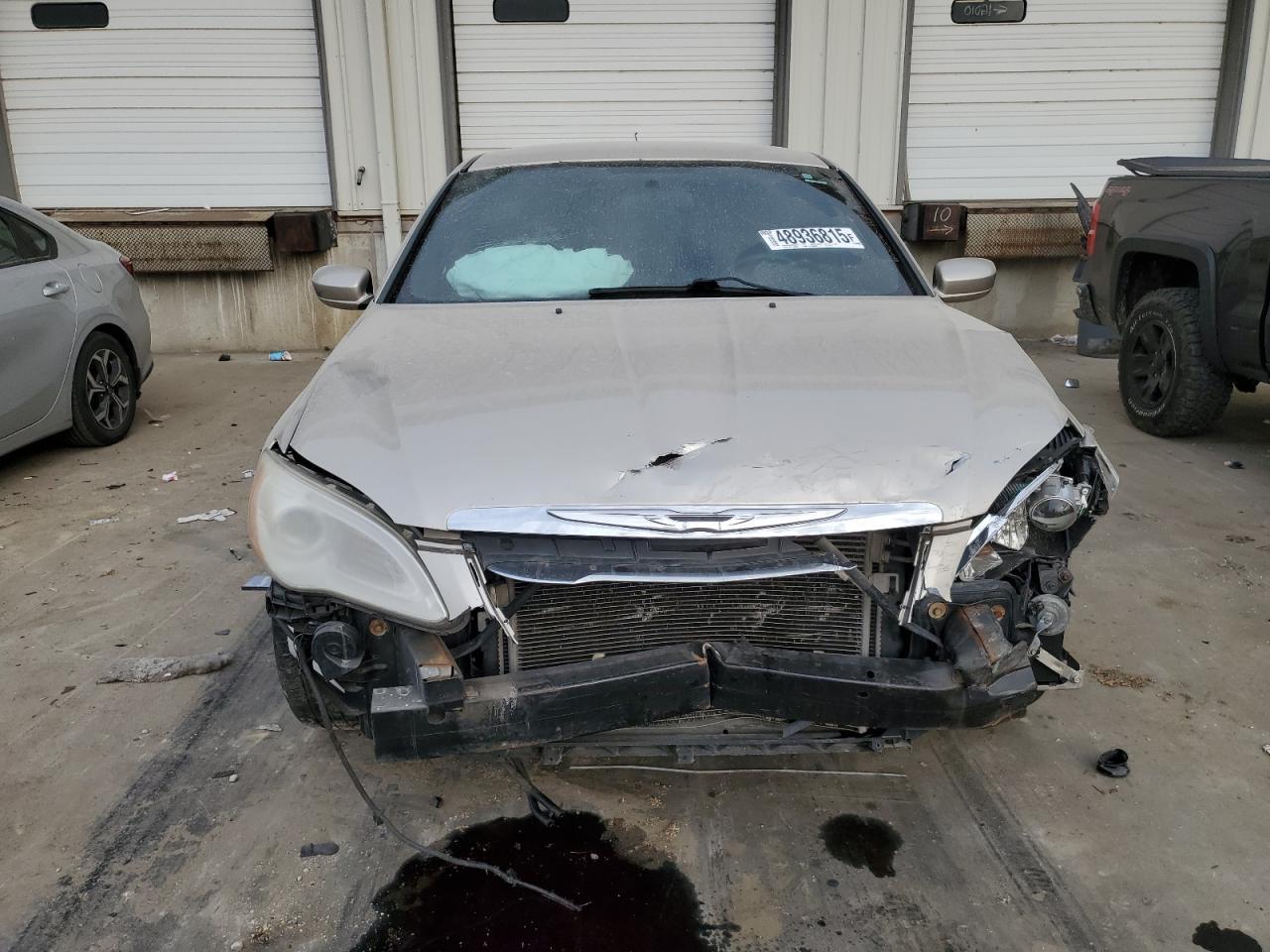 2013 Chrysler 200 Touring - Фото 5
