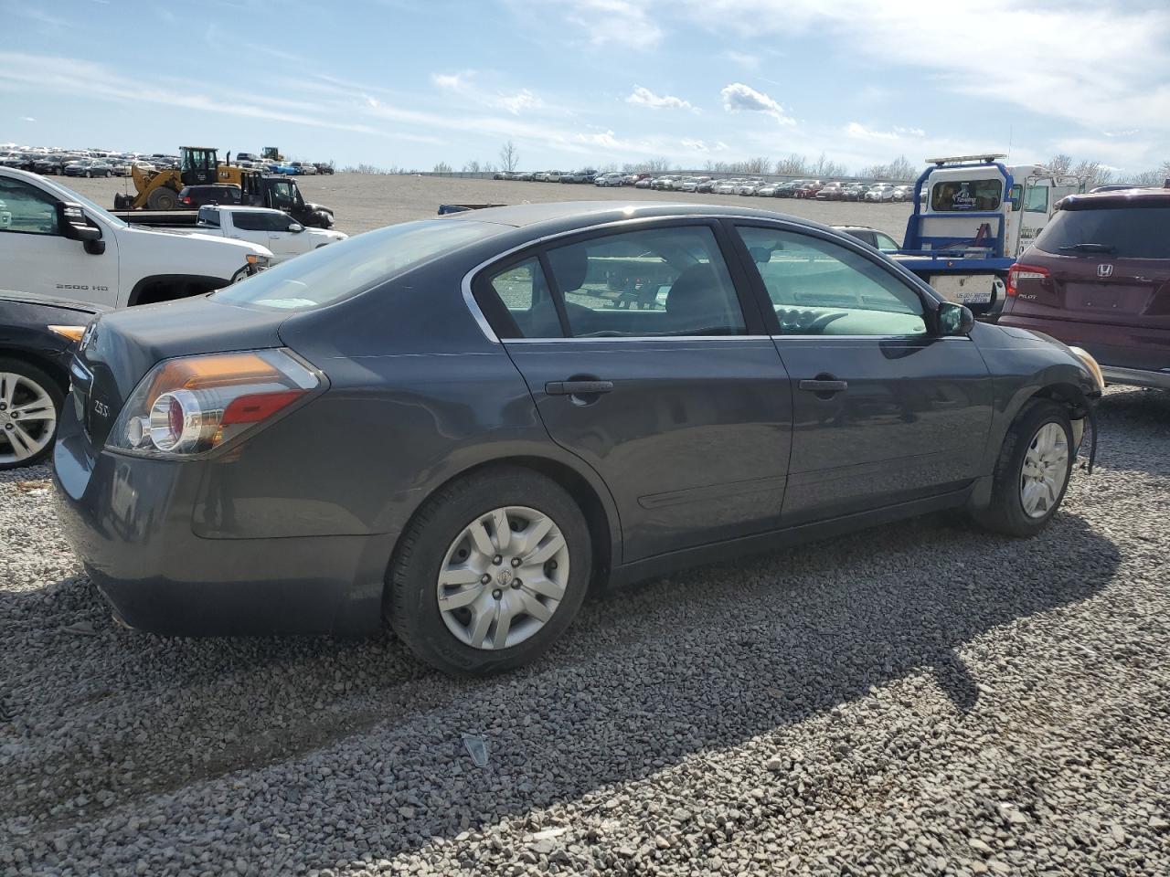2011 Nissan Altima Base - Фото 3