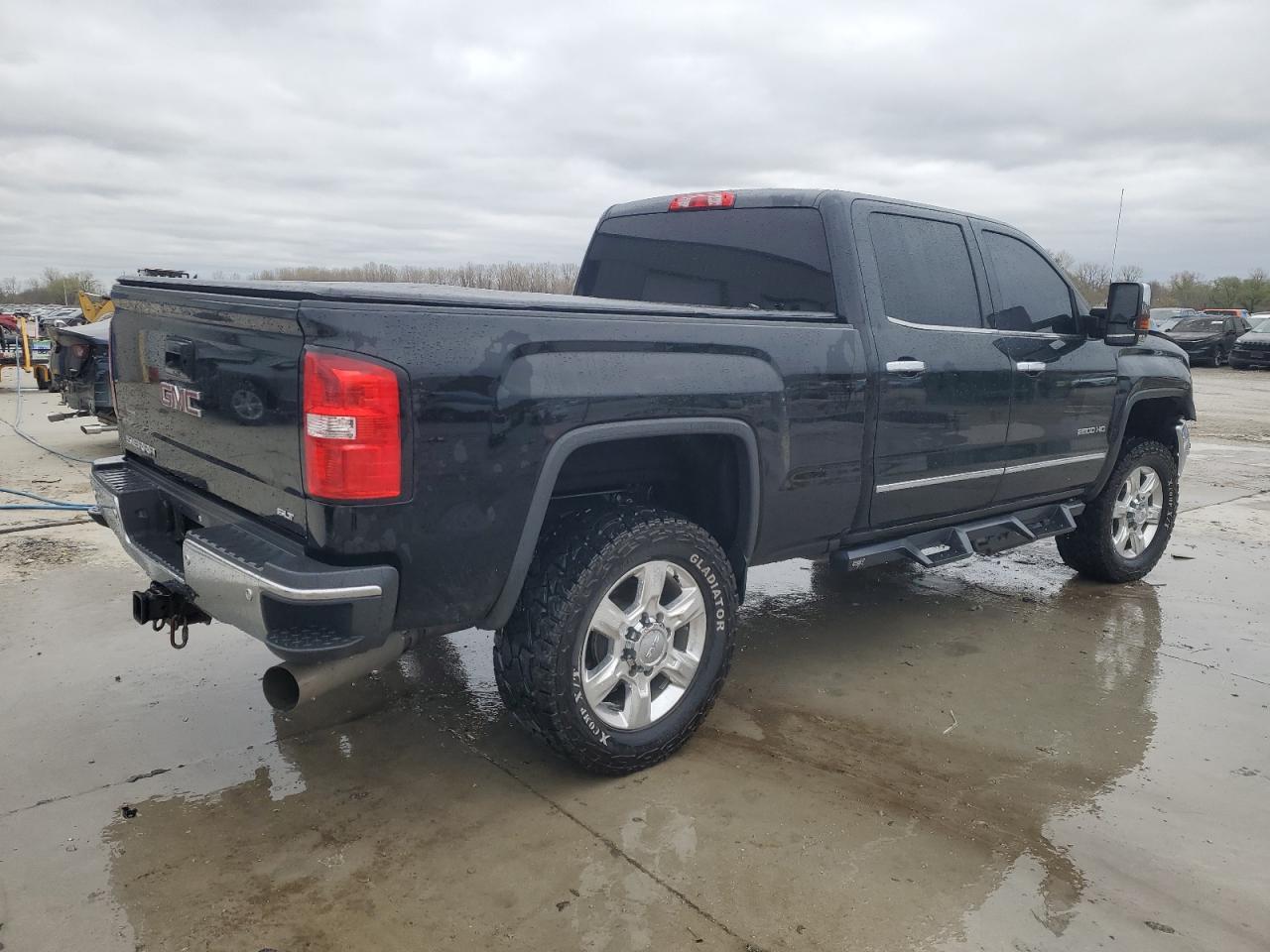 2017 GMC Sierra K2500 Slt - Image 3