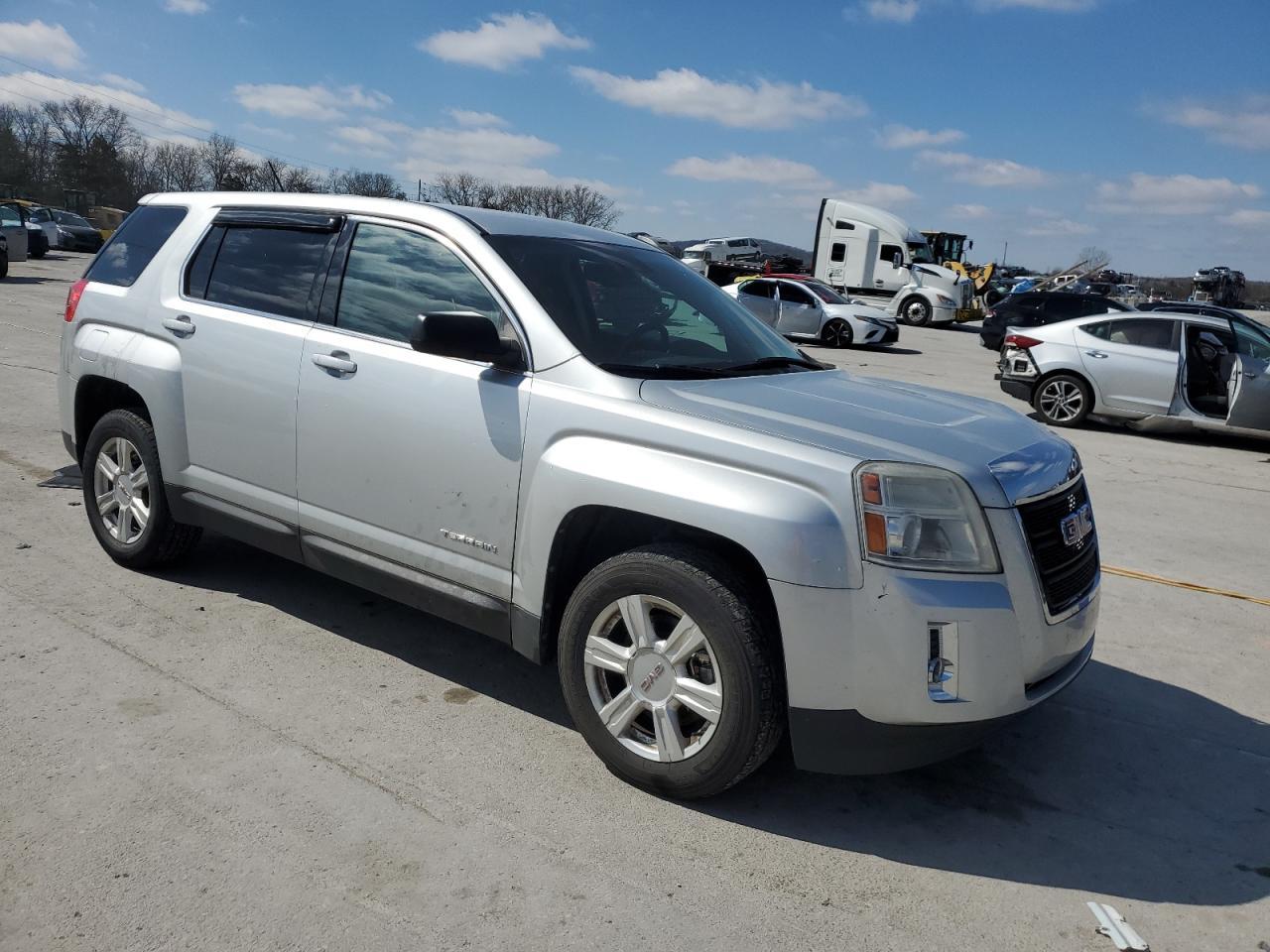 2015 GMC Terrain Sl - Image 4
