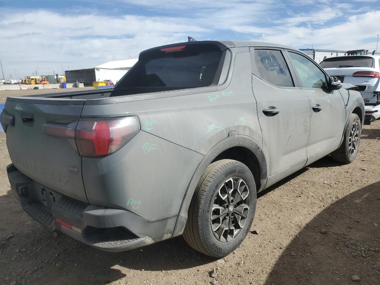2022 Hyundai Santa Cruz Sel - Image 3