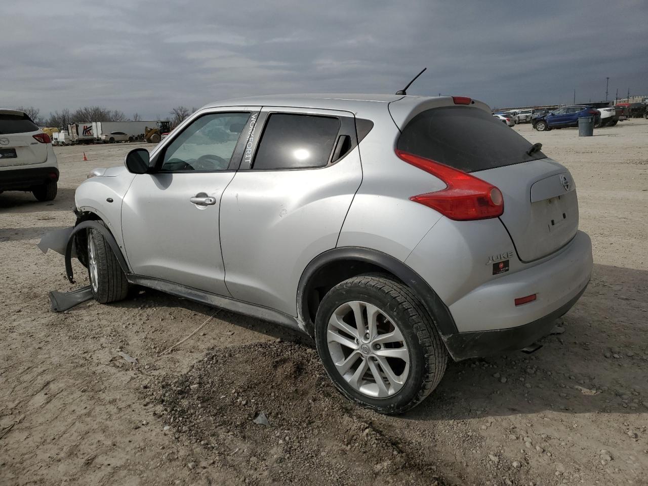 2013 Nissan Juke S - Image 2