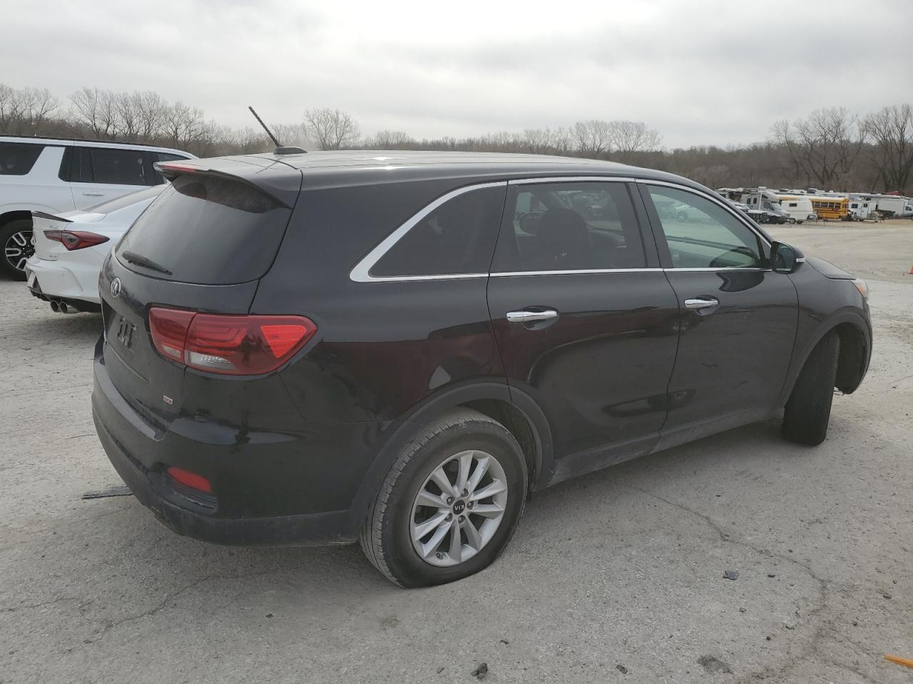 2019 Kia Sorento L - Фото 3