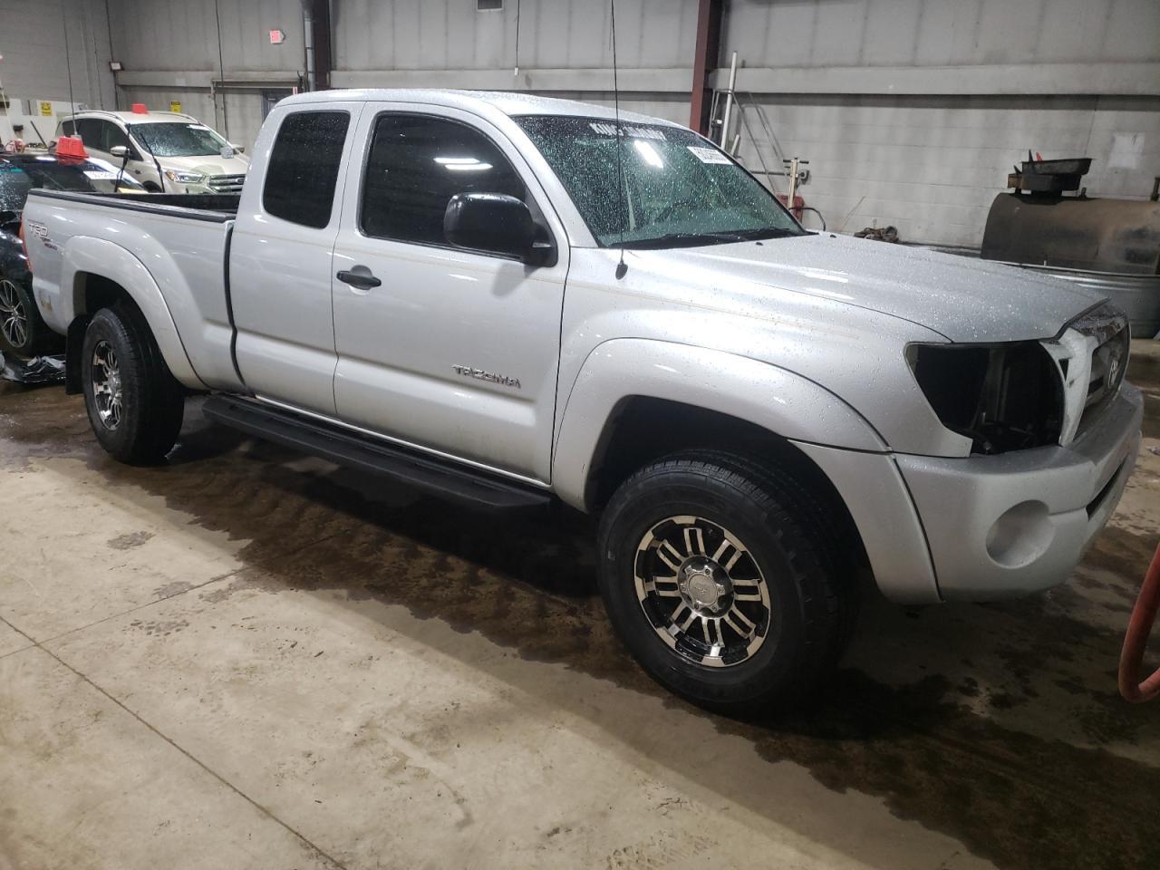 2005 Toyota Tacoma Access Cab - Фото 4