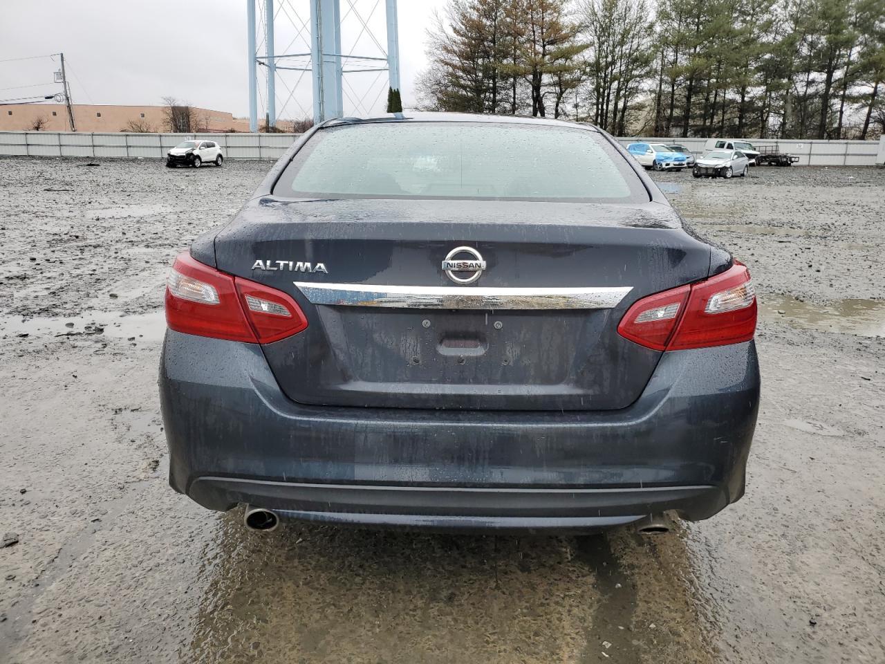 2018 Nissan Altima 2.5 - Image 6