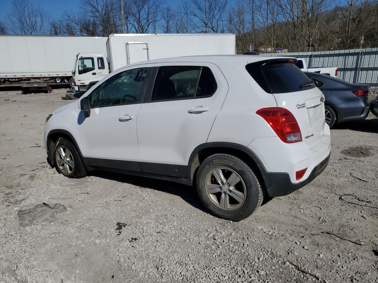 2017 Chevrolet Trax Ls - Фото 2