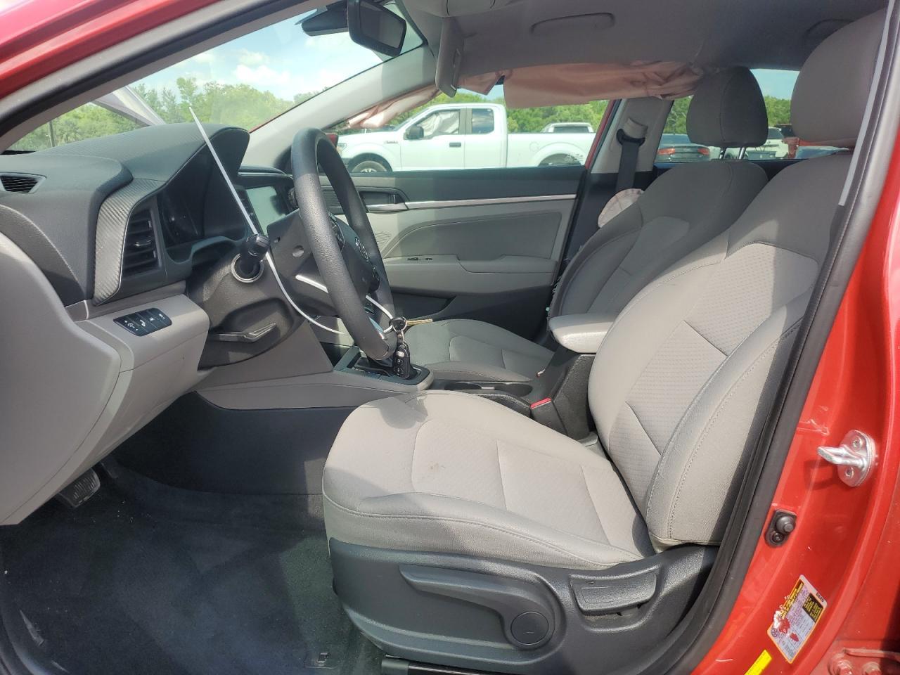 2020 Hyundai Elantra Sel - Фото 7