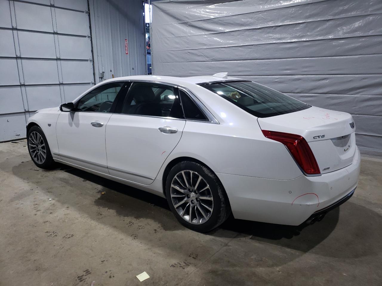 2016 Cadillac Ct6 Luxury - Фото 2
