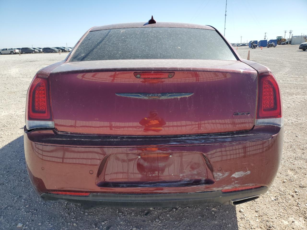 2021 Chrysler 300 Touring - Фото 6