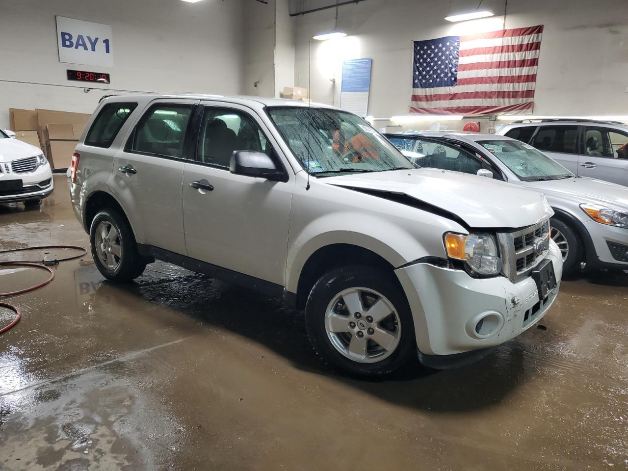 2012 Ford Escape Xls - Image 4