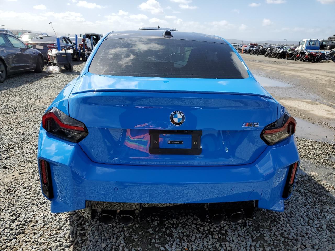 2025 BMW M2 - Фото 6